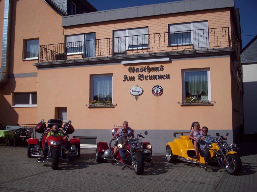 Gasthaus Am Brunnen Illerich Exterior foto